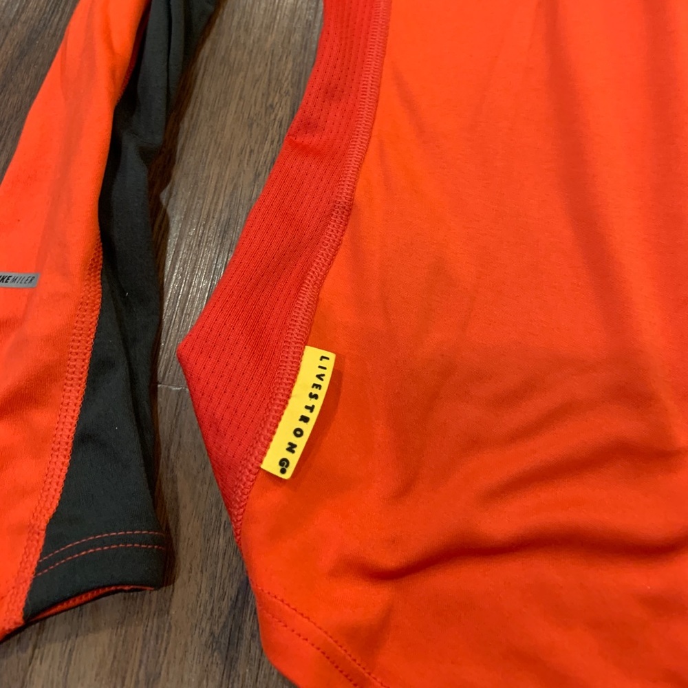 Nike Livestrong Long Sleeve Top - Picture 5 of 5